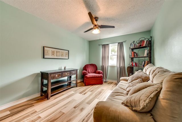 426 Westview Terrace, Arlington, TX 76013