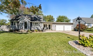 1936 Lawnel Avenue, Norton Shores, MI 49441