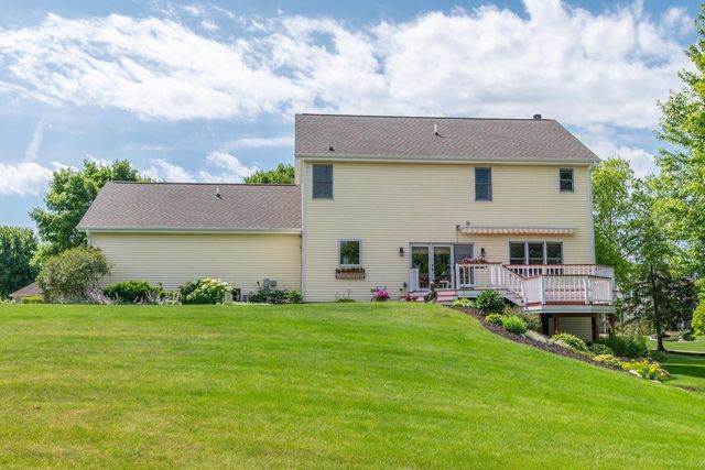 N65W13488 Lilly Creek DRIVE, Menomonee Falls, WI 53051