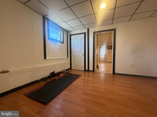 21 E CENTRE ST, Shenandoah, PA 17976