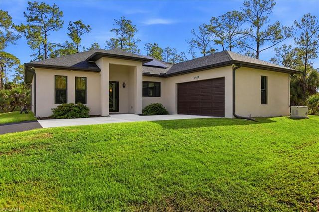 2627 6th AVE NE, Naples, FL 34120