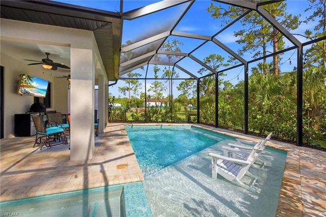 2627 6th AVE NE, Naples, FL 34120