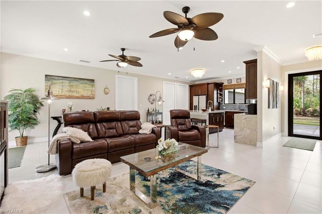 2627 6th AVE NE, Naples, FL 34120