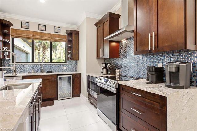 2627 6th AVE NE, Naples, FL 34120