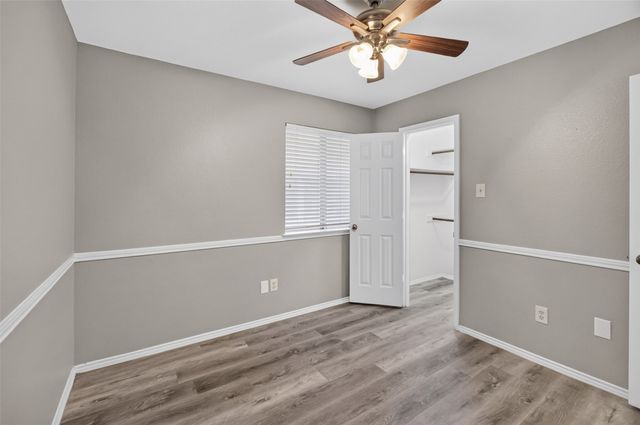 6318 Brookcrest Drive, Arlington, TX 76018