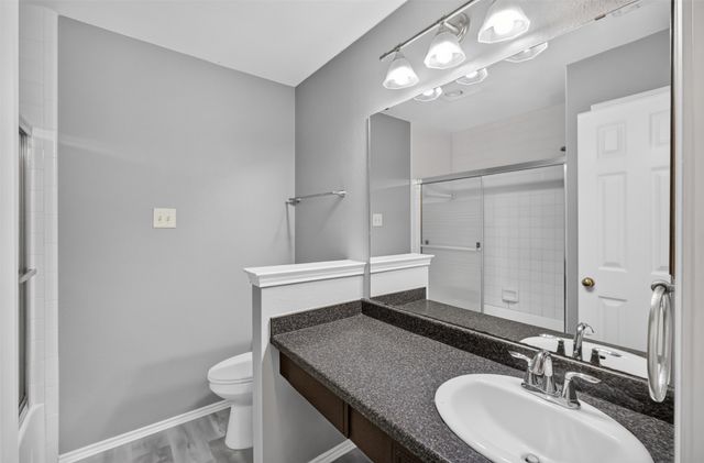 6318 Brookcrest Drive, Arlington, TX 76018