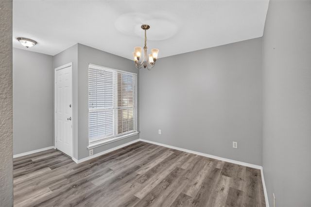 6318 Brookcrest Drive, Arlington, TX 76018