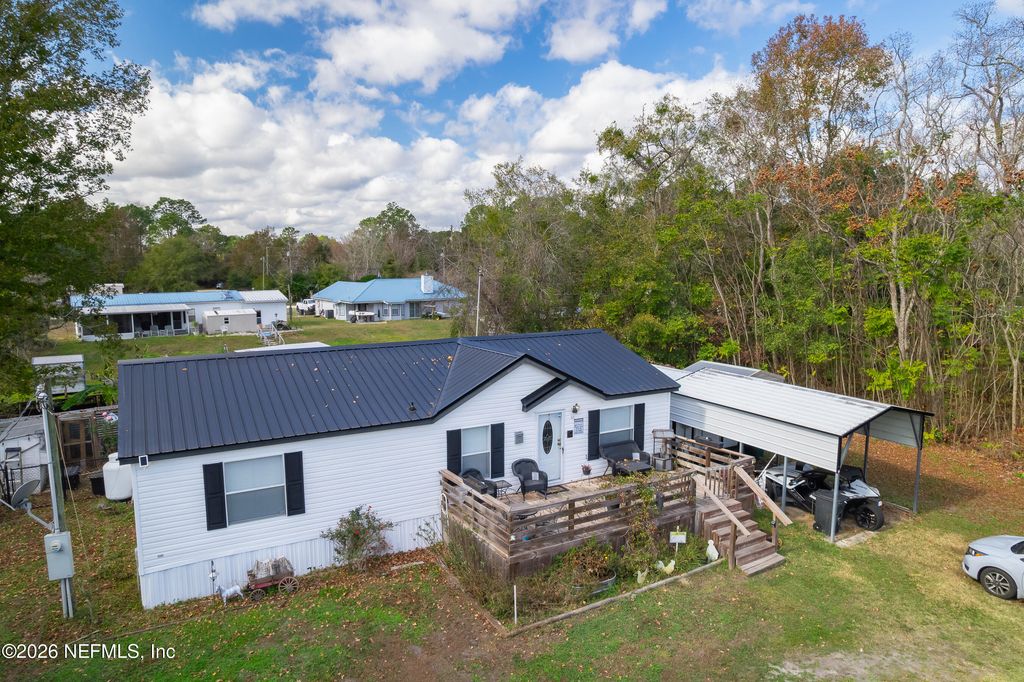 137 BONITA Drive, Palatka, FL 32177