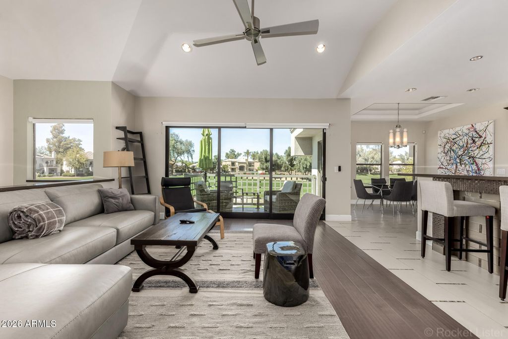 Image 13 of property listing at 7272 E GAINEY RANCH Road 42, Scottsdale, AZ 85258