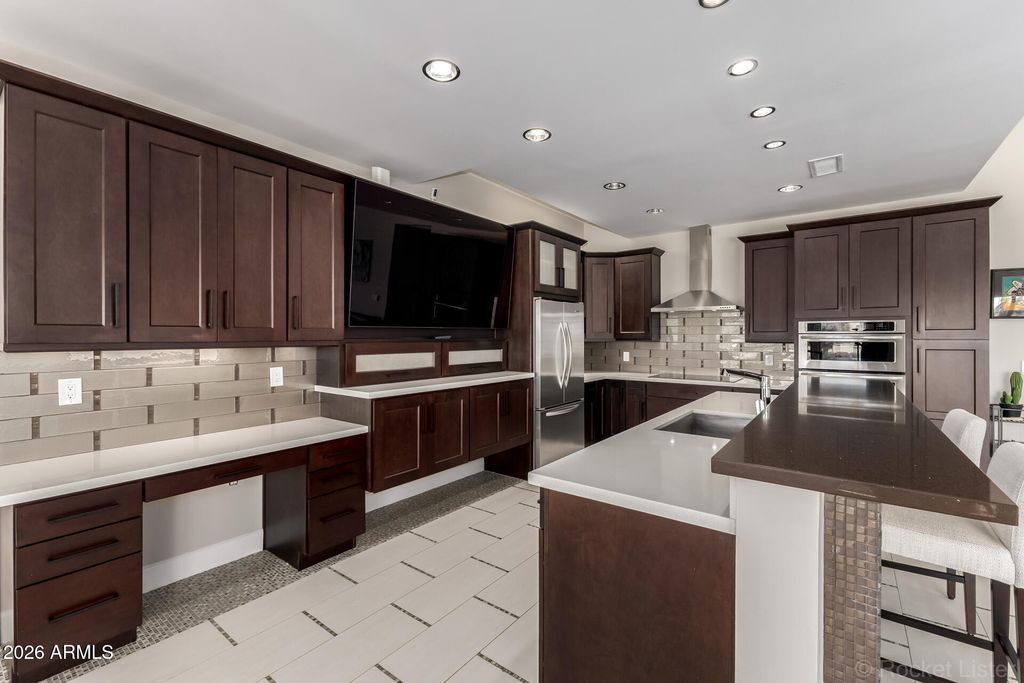 Image 6 of property listing at 7272 E GAINEY RANCH Road 42, Scottsdale, AZ 85258
