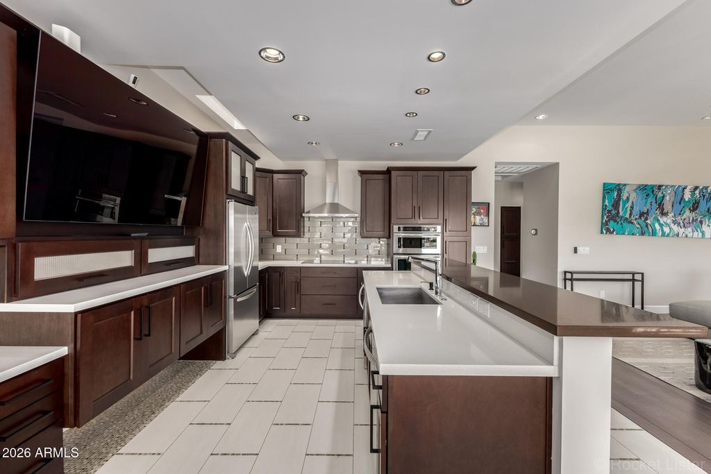 Image 7 of property listing at 7272 E GAINEY RANCH Road 42, Scottsdale, AZ 85258