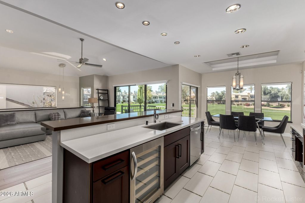 Image 8 of property listing at 7272 E GAINEY RANCH Road 42, Scottsdale, AZ 85258