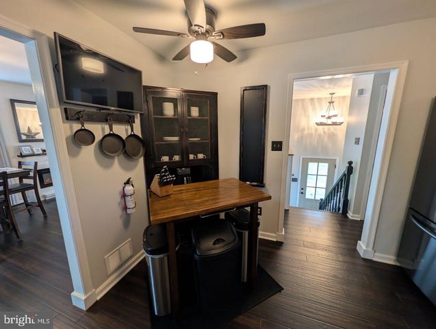 51 S GOLFWOOD AVE, Carneys Point, NJ 08069