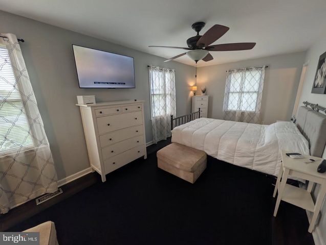 51 S GOLFWOOD AVE, Carneys Point, NJ 08069