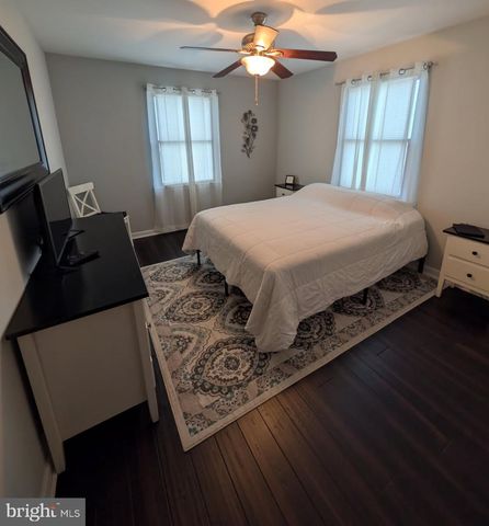 51 S GOLFWOOD AVE, Carneys Point, NJ 08069