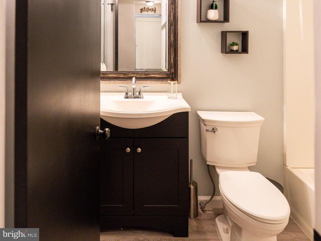 51 S GOLFWOOD AVE, Carneys Point, NJ 08069