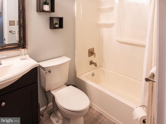 51 S GOLFWOOD AVE, Carneys Point, NJ 08069