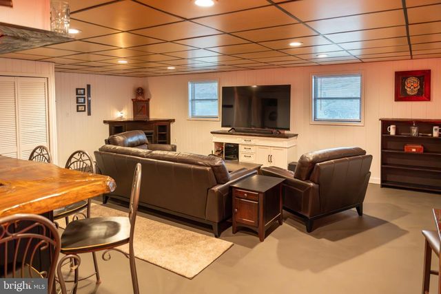 51 S GOLFWOOD AVE, Carneys Point, NJ 08069