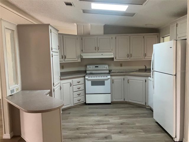 5191 LIBERTY COURT, Wildwood, FL 34785