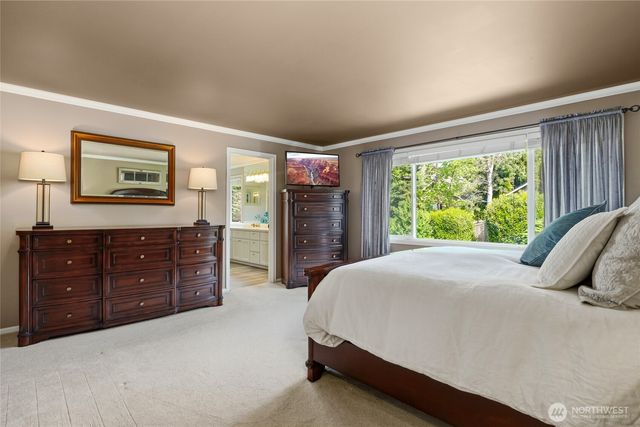 1220 268th Way SE, Sammamish, WA 98075