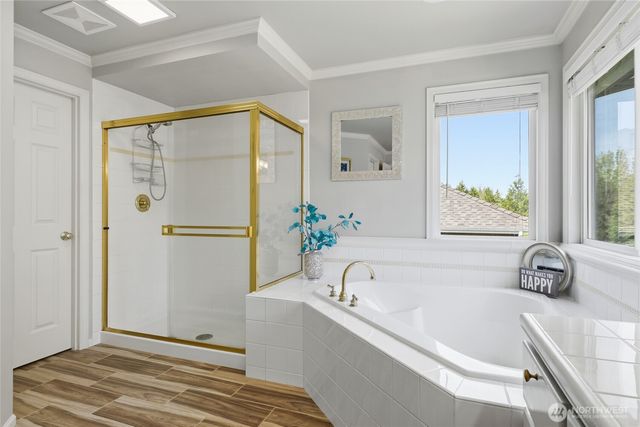 1220 268th Way SE, Sammamish, WA 98075