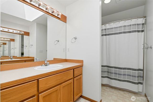 1220 268th Way SE, Sammamish, WA 98075