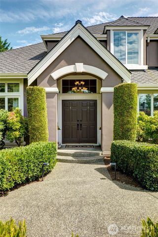 1220 268th Way SE, Sammamish, WA 98075