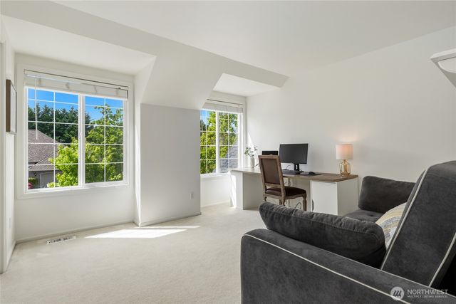 1220 268th Way SE, Sammamish, WA 98075