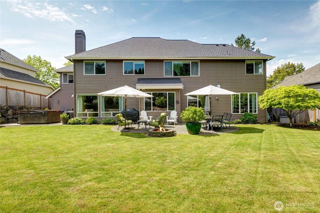 1220 268th Way SE, Sammamish, WA 98075