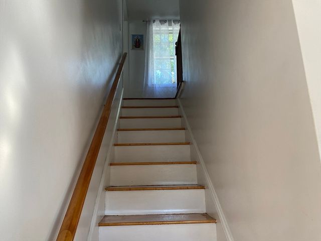 90 Lowell Ave, Haverhill, MA 01832