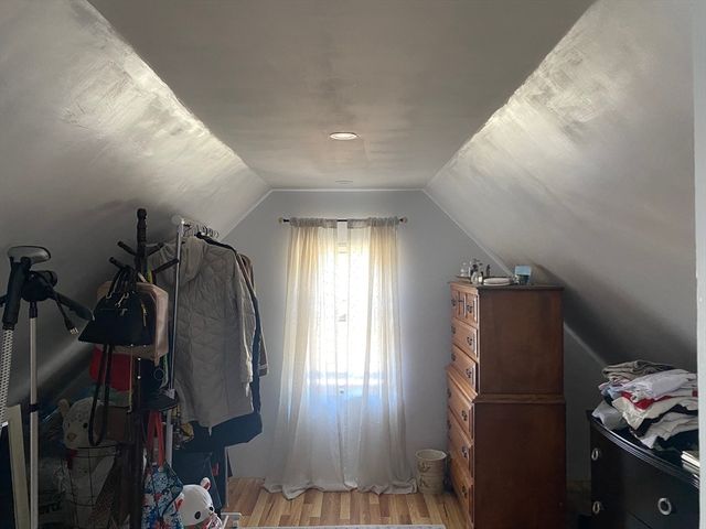 90 Lowell Ave, Haverhill, MA 01832