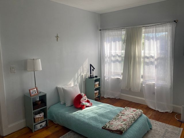 90 Lowell Ave, Haverhill, MA 01832