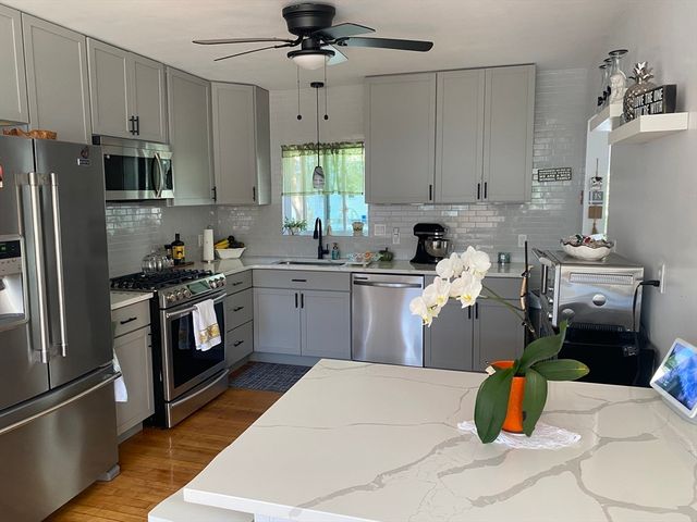 90 Lowell Ave, Haverhill, MA 01832