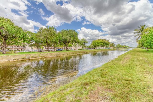 10360 NW 31st Ct, Sunrise, FL 33351