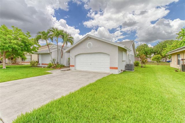 10360 NW 31st Ct, Sunrise, FL 33351