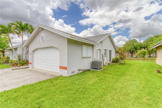 10360 NW 31st Ct, Sunrise, FL 33351