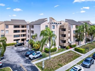 10500 SW 108th Ave B211, Miami, FL 33176