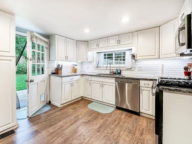 4548 Spring Street Extension, Acworth, GA 30101