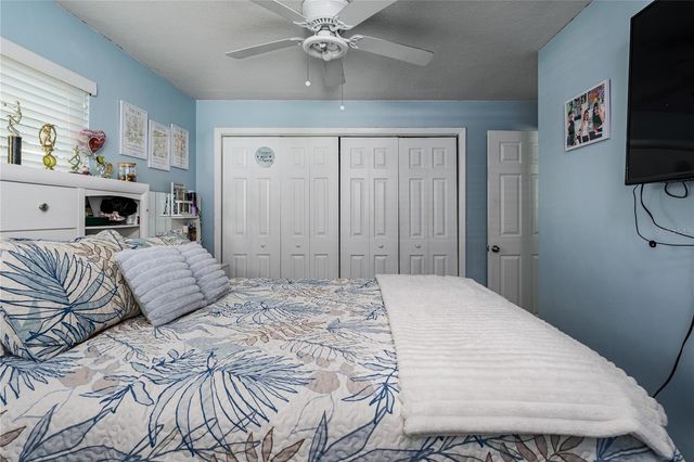 6232 33RD AVENUE N, St Petersburg, FL 33710