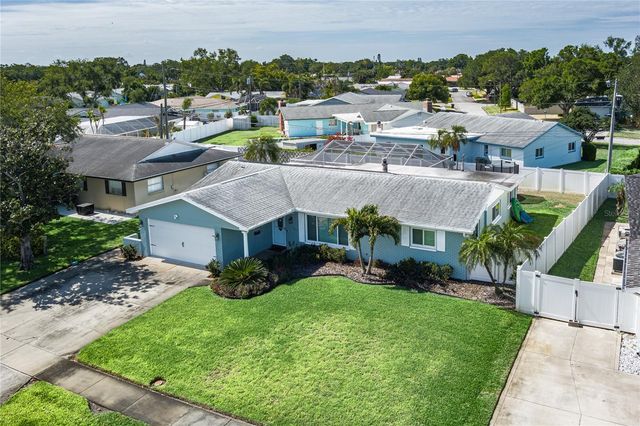 6232 33RD AVENUE N, St Petersburg, FL 33710