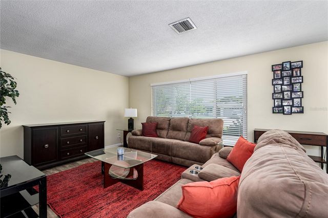 6232 33RD AVENUE N, St Petersburg, FL 33710