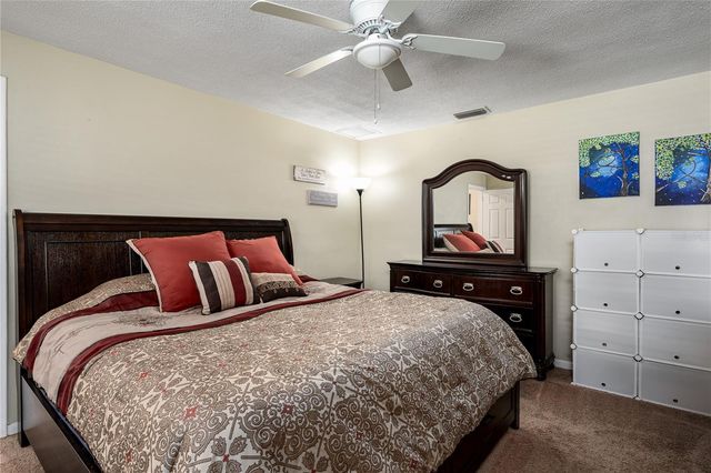 6232 33RD AVENUE N, St Petersburg, FL 33710