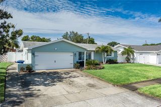 6232 33RD AVENUE N, St Petersburg, FL 33710