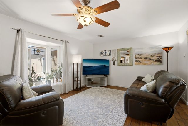 2 Arbol Grande, Santa Fe, NM 87506