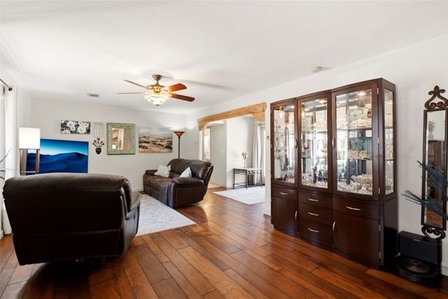 2 Arbol Grande, Santa Fe, NM 87506