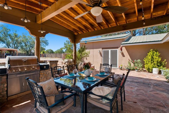 2 Arbol Grande, Santa Fe, NM 87506