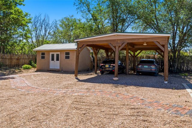 2 Arbol Grande, Santa Fe, NM 87506