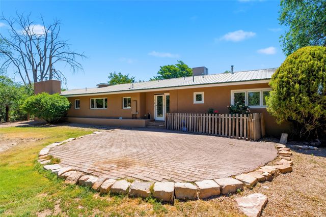 2 Arbol Grande, Santa Fe, NM 87506