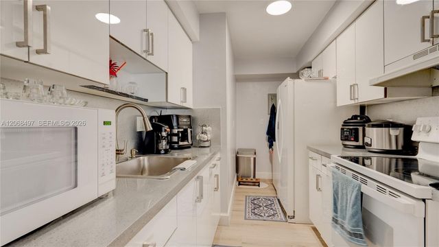 7226 SW 94th Place F8, Miami, FL 33173