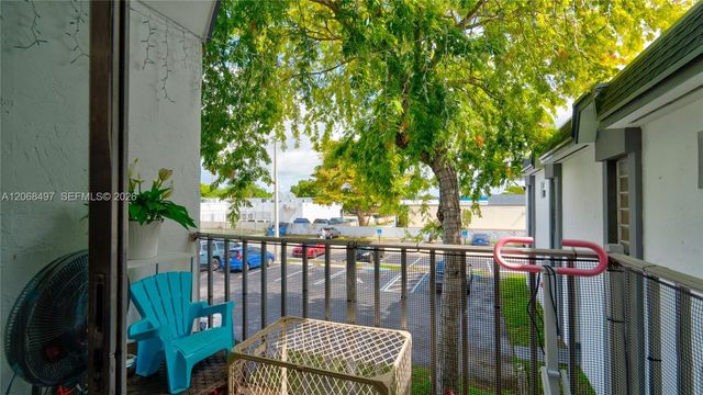 7226 SW 94th Place F8, Miami, FL 33173